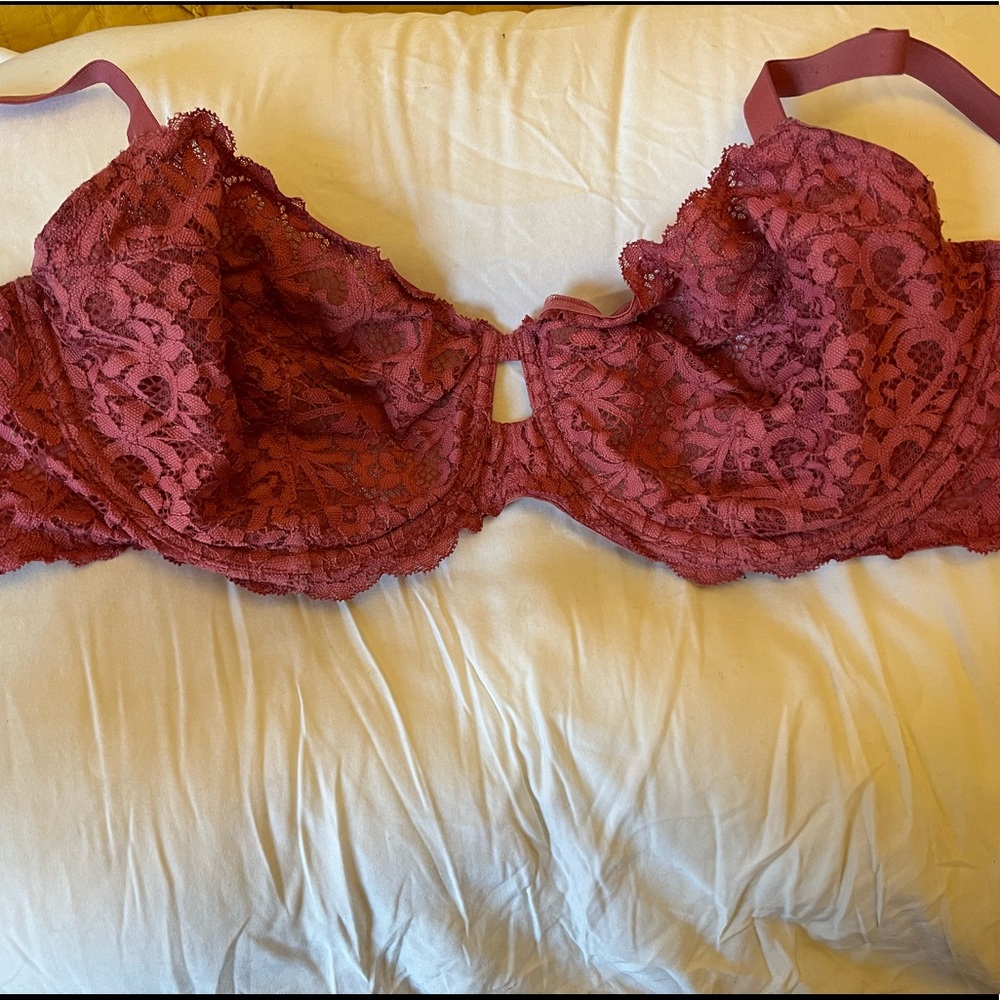 never worn VS bra